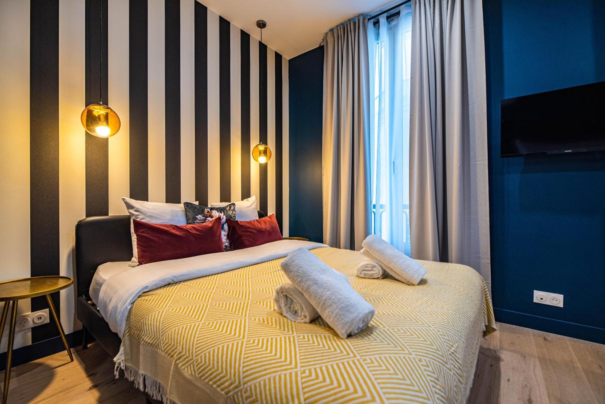 Monsieur Pigalle Paris Quarto foto
